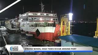 Penumpang di Pelabuhan Merak Batal Perjalanan Menyeberang Pilih Tidur di Pelabuhan