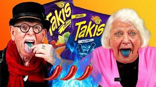 Senioren snacken Takis – Feurige Reaktionen auf Fuego & Blue Heat 