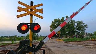 Railroad Crossing  Random Palang & Variasi Sirine Perlintasan Kereta Api
