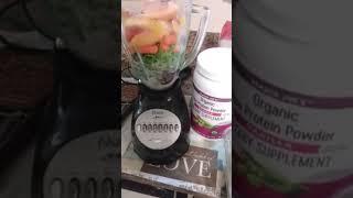 Pea 🫛 protein green smoothie 7-day juicing  detox  with mix fruits  and vegetables