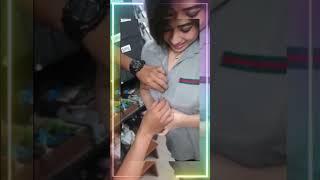 video lucu cewek sexy kancing baju lepas #shorts #viral #videolucu #shortsvideolucu #funny #ngakak