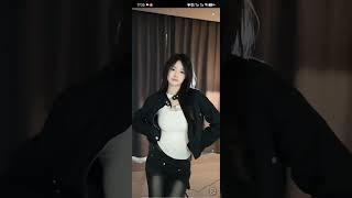 高颜值高挑长发大胸牛仔裤美女热舞