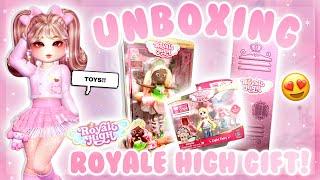 Unboxing Royale High *TOYS* Gift 