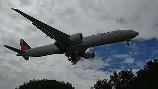Short Video Philippine Airlines Boeing 777-300ER Landing @ Los Angeles International Airport KLAX