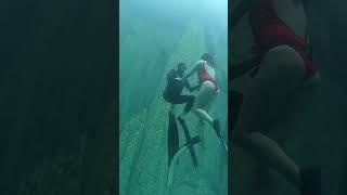 Guy gets left behind Girl swims to surface alone #shorts #freediving #travel