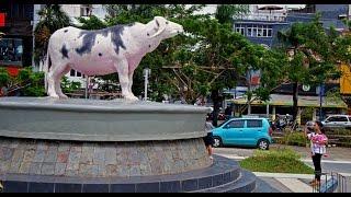 Walking in Makassar  Indonesia 