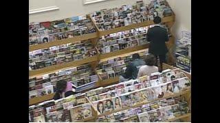 Inside a Borders bookstore in 1997