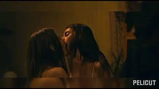 Best movie lesbian kissesRunaway