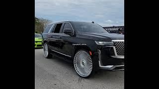 2022 Cadillac Escalade on 30s 