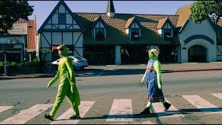 Alien Vacation - Sophie Holohan Official Music Video