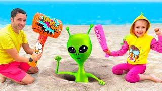 Green Alien  Kids Songs And Nursery Rhymes  Maya Mary Mia