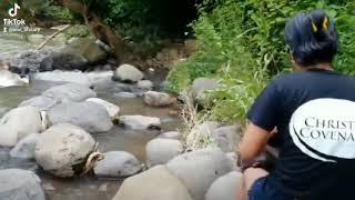 ngintip cewek cantik gunung gede  mandi disungai