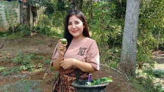 Ngikutin Aktivitas Neng Wina Janda Desa Cantik Di Kampung Batunungul