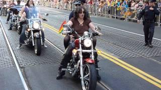 Dykes on Bikes 2014 San Francisco LGBT Parade Bike Crash