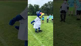 Boomer Witerally Hitting the Gwiddy #mascot #feelthethunder #dancing #newjersey