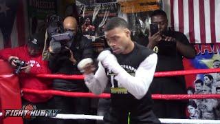 Errol Spence Jr shows beautiful shadowboxing wperfect technique during workout for Lamont Peterson