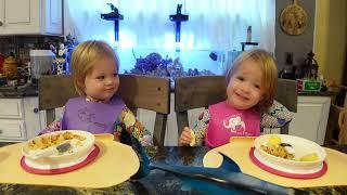 Twins try breakfast potatoes