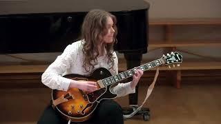 Wes Montgomery - D-natural blues Emily Remler Bb-blues guitar cover