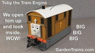 Toby the Tram Engine - UnBoxing - Thomas and Friends - Garden Trains - Large Scale Bachmann Trains