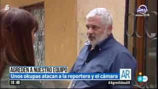 Periodistas atacados por okupas