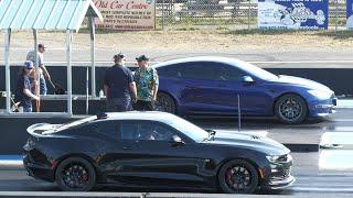 Tesla Plaid vs Camaro SS - drag racing