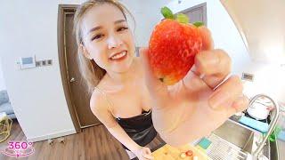 VR 360 - Cooking girl 