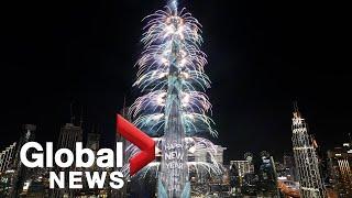 New Years 2022 Dubai puts on dazzling fireworks laser show at Burj Khalifa