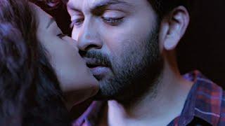 ഈ നിമിഷം അതെന്റെ അവകാശമാണ്  Prithviraj  Parvathy  Malayalam Romantic Scenes