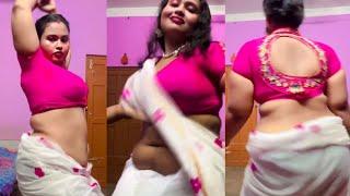 Navel Beauty hot dance video #navel #saree #deepnavel #bhabhi #viral #expose #curvy #kiss #hotaunty