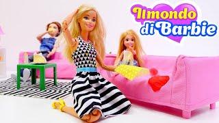 Una giornata nel mondo di Barbie Video con le bambole Barbie e i giochi per bambini