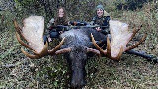 2 Woman 2 Moose  AK Moose Hunt - Stuck N The Rut 181