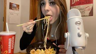 ASMR Eating Pad Thai