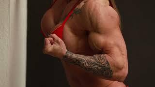 Female Bodybuilder Paloma Martin HUGE BICEPS