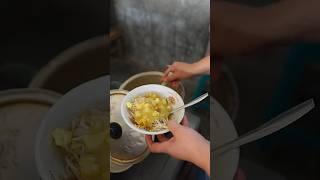 MIE 6 RIBU PAKE BUBUR SINGKONG