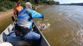 Encuentro anual de pescadores  Vereda el Charcon San José del Guaviare Colombia. una locura de pesca