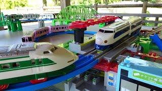 Plarail Train & Shinkansen  4 My Station Colorful Bridge Course