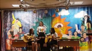 Folk revival song Diana Roman and Ana Oboroceanu  – “Pădure nebună”