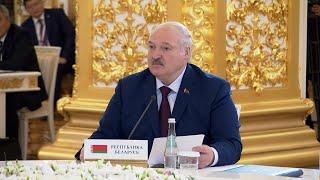 Лукашенко про Украину Грузию Молдову  Про борьбу с призраком семью СНГ и союз сильных