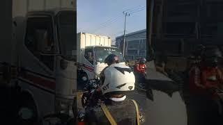 situasi macet dijalan inspeksi Kalimalang #shorts