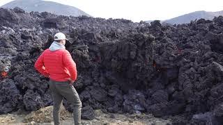 Sounds like glass    Lava in Iceland