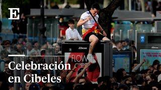 Los hinchas de Real Madrid festejan el triunfo en la Champions 2022 en Cibeles íntegro  EL PAÍS