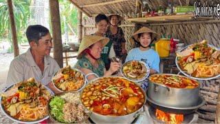 Bún Sườn Măng Chua Nấm Mỡ  Quán Ăn Sáng Gia Đình Nhộn Nhịp Đông Vui Sour Ribs Vermicelli