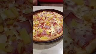 HAWAIIAN PAN PIZZA  #shorts