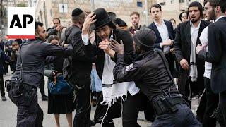 Ultra-orthodox protesters clash with Israeli police