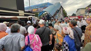 В городе Жалал-Абад прогремел взрыв в торговой точке. Погибла девушка