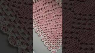 Tapete de crochê retangular com corações  #crochevanessagaldino #crochet #crochê #tapetecroche