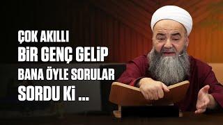 Geçenlerde Çok Akıllı Bir Genç Gelip Bana Öyle Sorular Sordu ki …