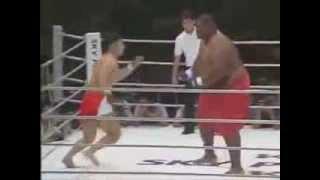 BIG BLACK VS ASIAN japanese UNBELIEVABLE FIGHT EVER MUST WATCH MINDBLOWING UNPREDICTABLE