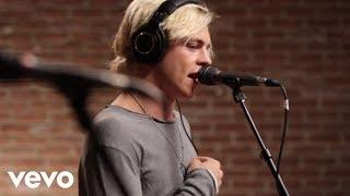 R5 - Heart Made Up On You Studio Session VEVO LIFT