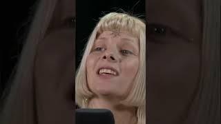 AURORA - TikTok Acoustic Performance QueerSounds 240222